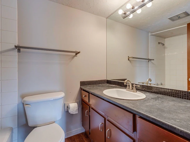 202-1502 21 Avenue SW, Calgary, AB, T2T 0M7 - 14