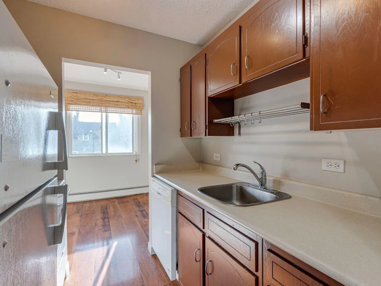 202-1502 21 Avenue SW, Calgary, AB, T2T 0M7 - 16