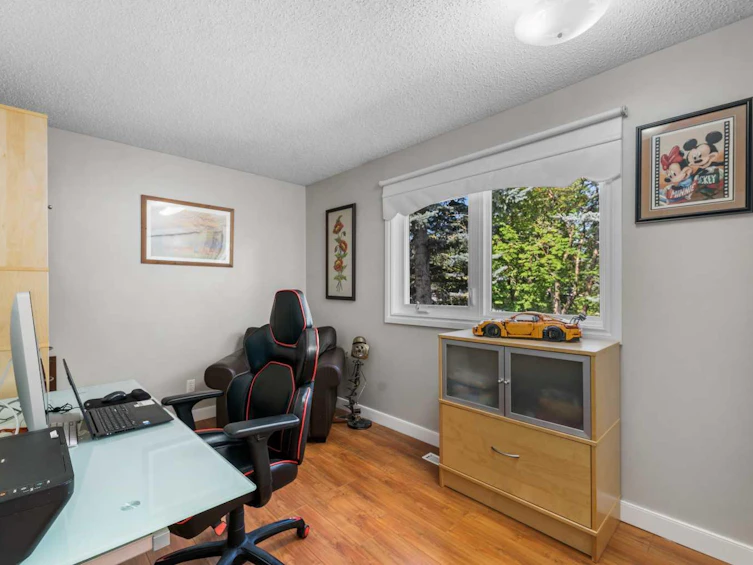 32 Woodbrook Close SW, Calgary, AB, T2W 4E9 - 18