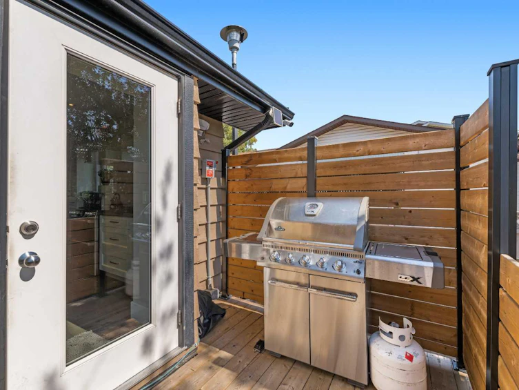 32 Woodbrook Close SW, Calgary, AB, T2W 4E9 - 35