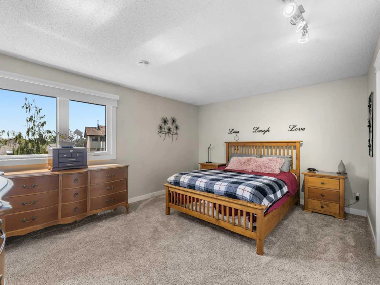 32 Woodbrook Close SW, Calgary, AB, T2W 4E9 - 21