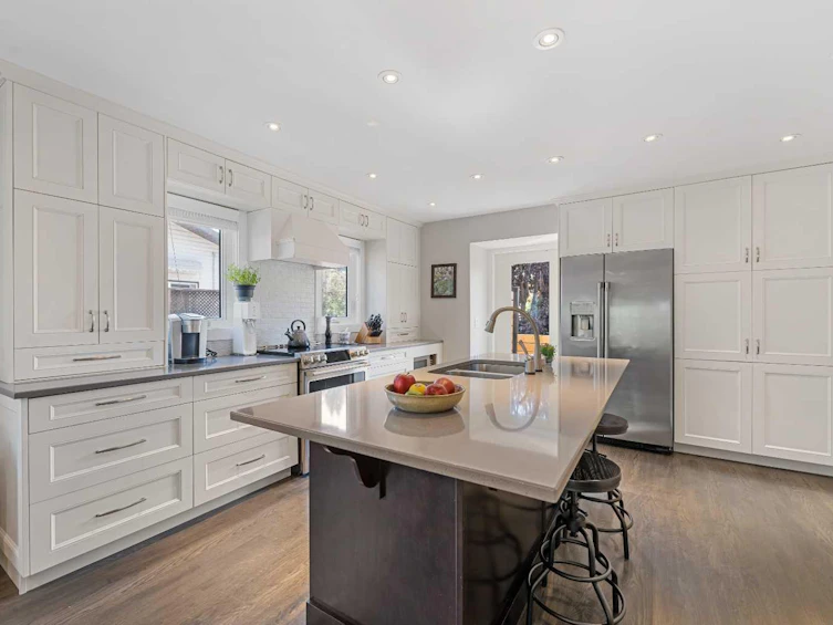 32 Woodbrook Close SW, Calgary, AB, T2W 4E9 - 12