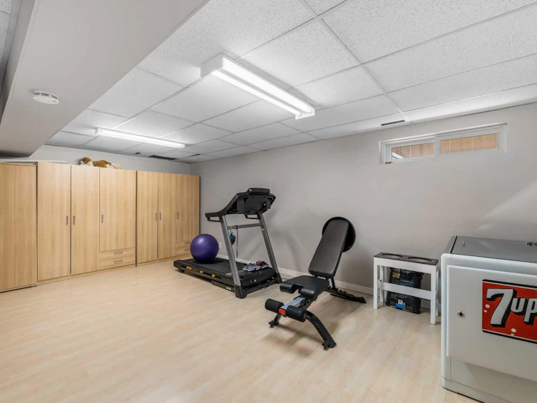 32 Woodbrook Close SW, Calgary, AB, T2W 4E9 - 31