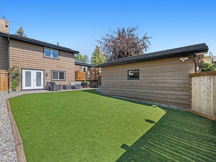 32 Woodbrook Close SW, Calgary, AB, T2W 4E9 - 42