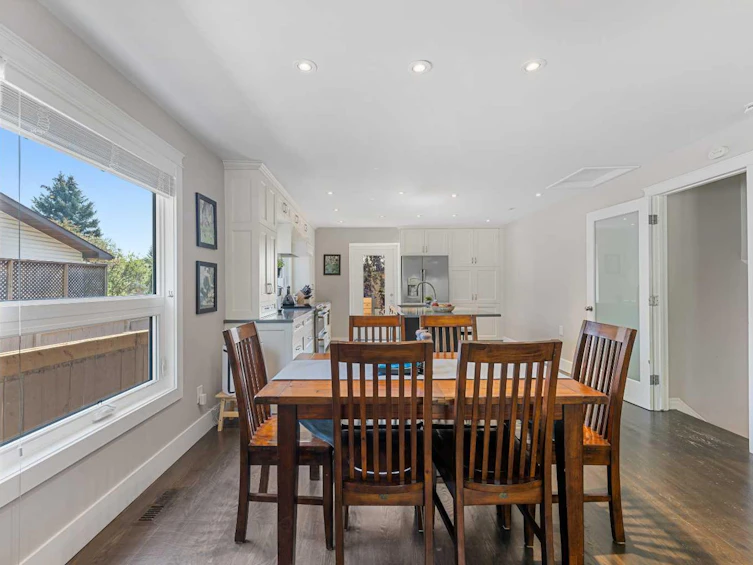 32 Woodbrook Close SW, Calgary, AB, T2W 4E9 - 11