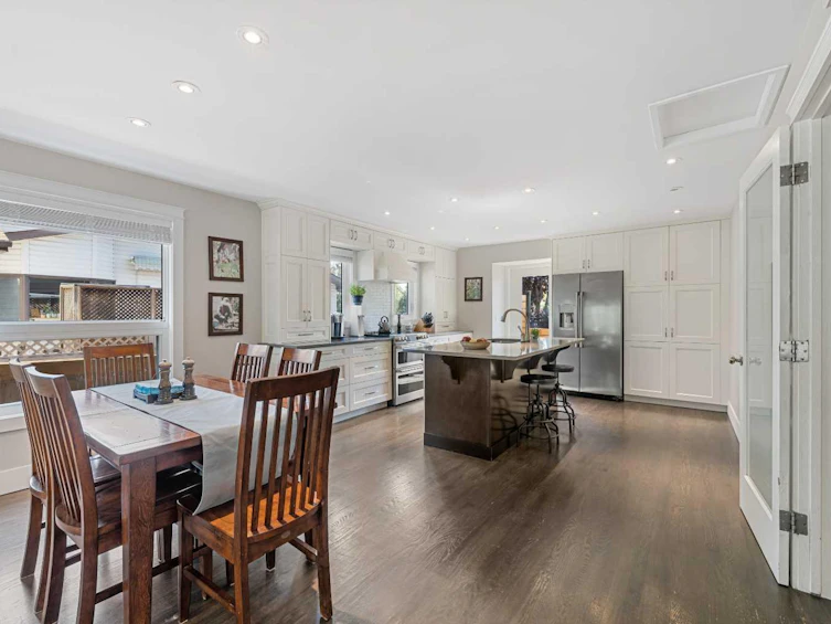 32 Woodbrook Close SW, Calgary, AB, T2W 4E9 - 9