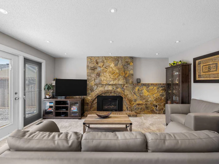 32 Woodbrook Close SW, Calgary, AB, T2W 4E9 - 26