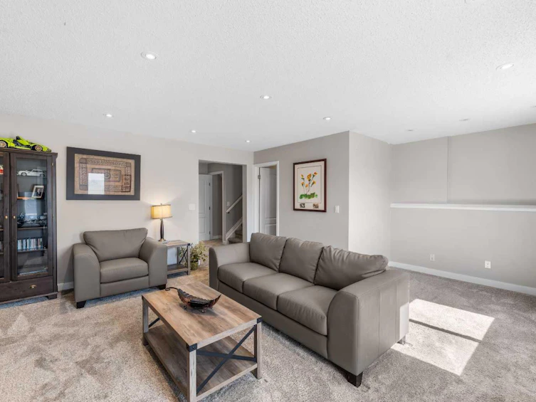32 Woodbrook Close SW, Calgary, AB, T2W 4E9 - 27