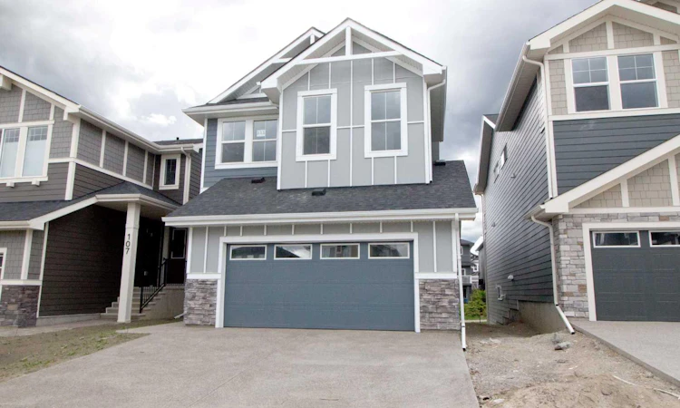 111 Sundown Crescent