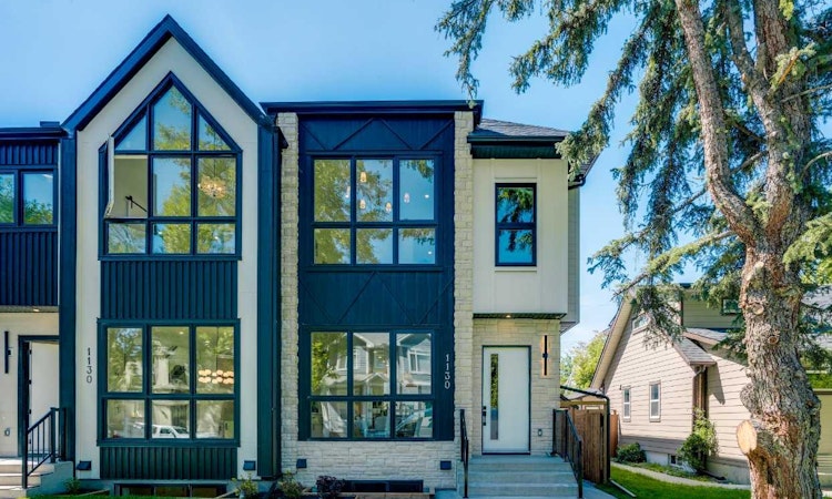 1130A Regent Crescent NE