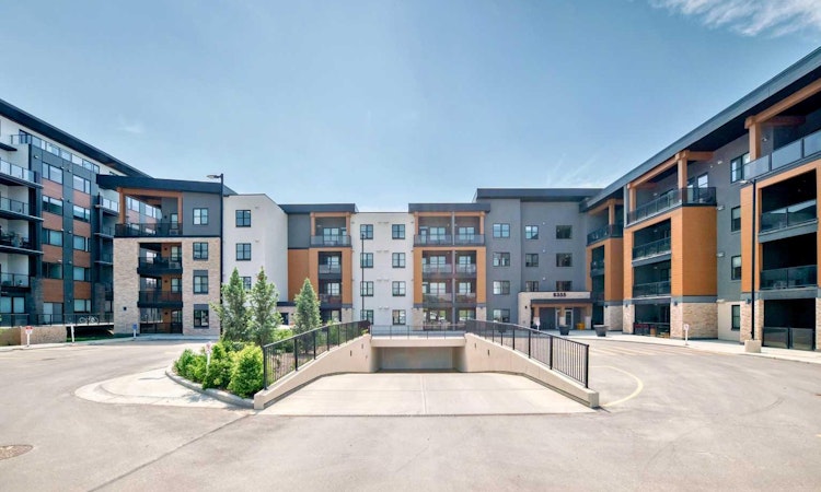 210-8355 19 Avenue SW