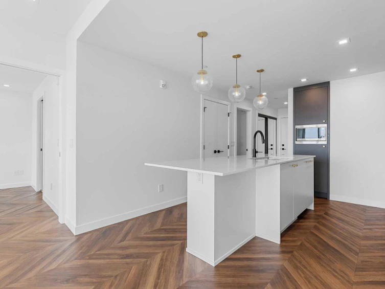 707-8445 Broadcast Avenue SW, Calgary, AB, T3H 6B6 - 8