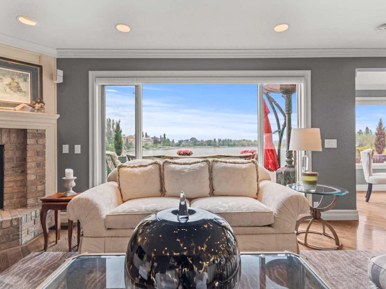 230 Mckenzie Lake Bay SE, Calgary, AB, T2Z 2H2 - 8