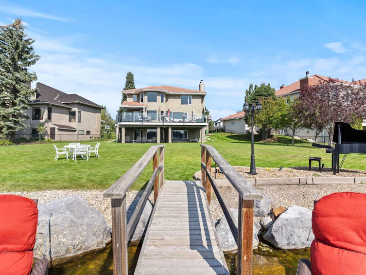 230 Mckenzie Lake Bay SE, Calgary, AB, T2Z 2H2 - 45