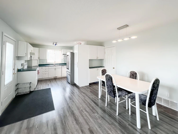 143 Peace River Ave, Big Lakes County, AB, T0G 1J0 - 4