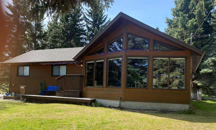 34 Lakeshore Drive