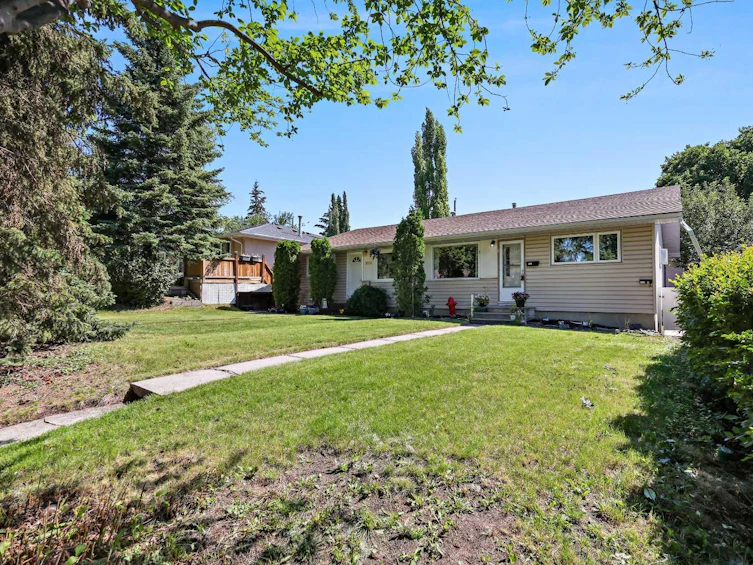 3122 42 Street SW, Calgary, AB, T3E 3M3 - 39