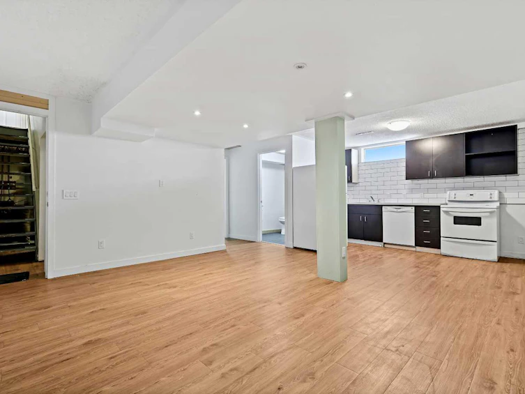 3122 42 Street SW, Calgary, AB, T3E 3M3 - 24