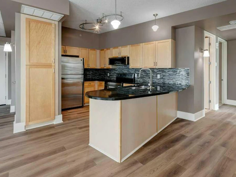 701-205 Riverfront Avenue SW, Calgary, AB, T2P 0A9 - 6
