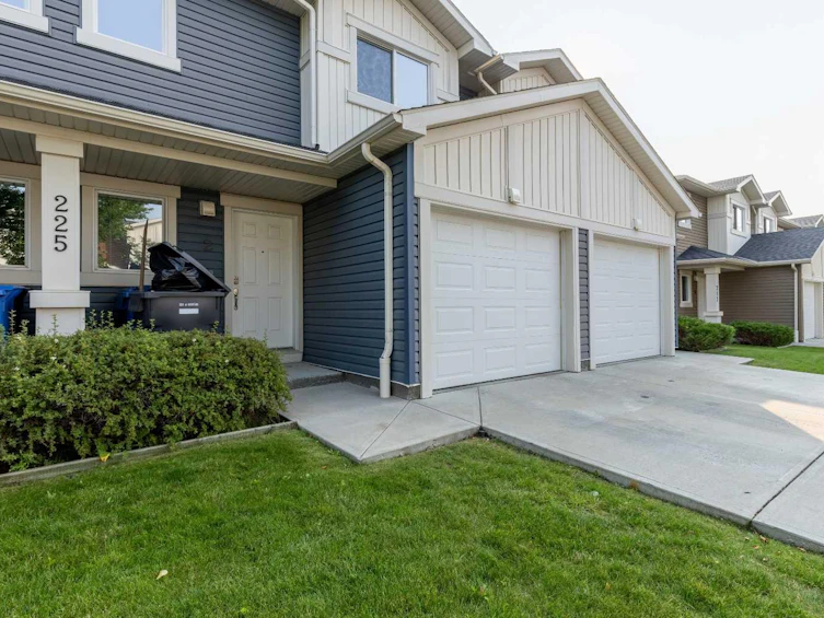 2-225 Silkstone Road W, Lethbridge, AB, T1J 4J9 - 5