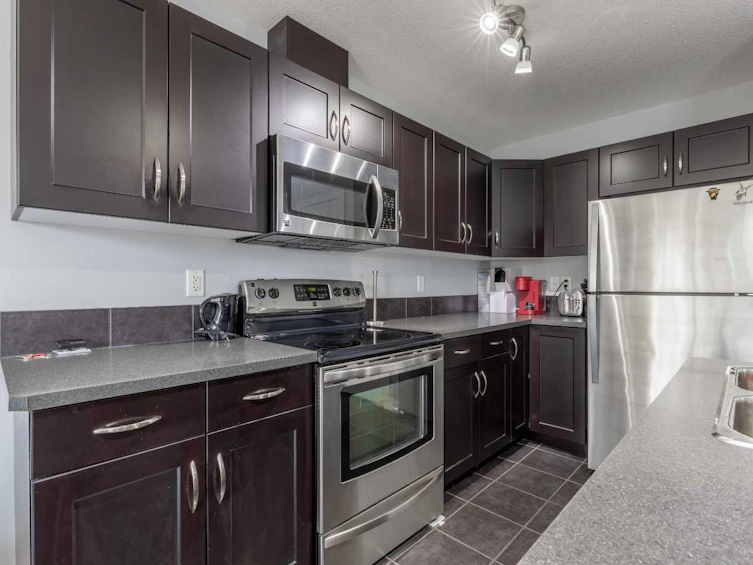 2-225 Silkstone Road W, Lethbridge, AB, T1J 4J9 - 9