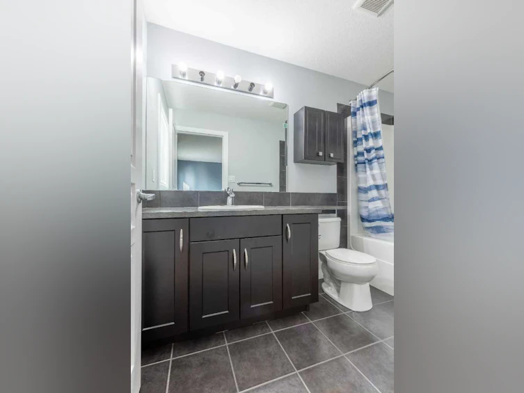 2-225 Silkstone Road W, Lethbridge, AB, T1J 4J9 - 19
