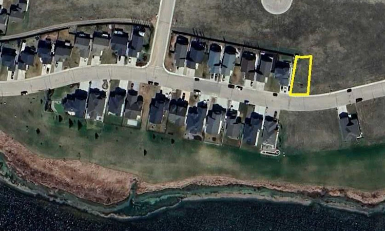 3611 Lakeshore Drive