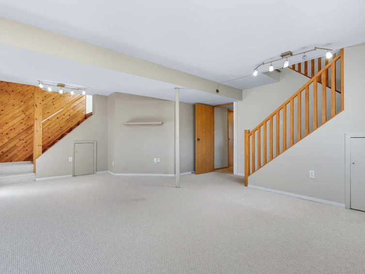5335 56 Street, Rocky Mountain House, AB, T4T 1H4 - 30