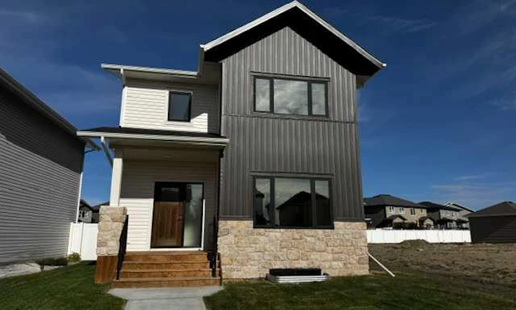36 Memorial Parkway