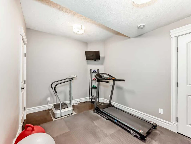 55 Aspen Ridge Court SW, Calgary, AB, T3H 0P2 - 50