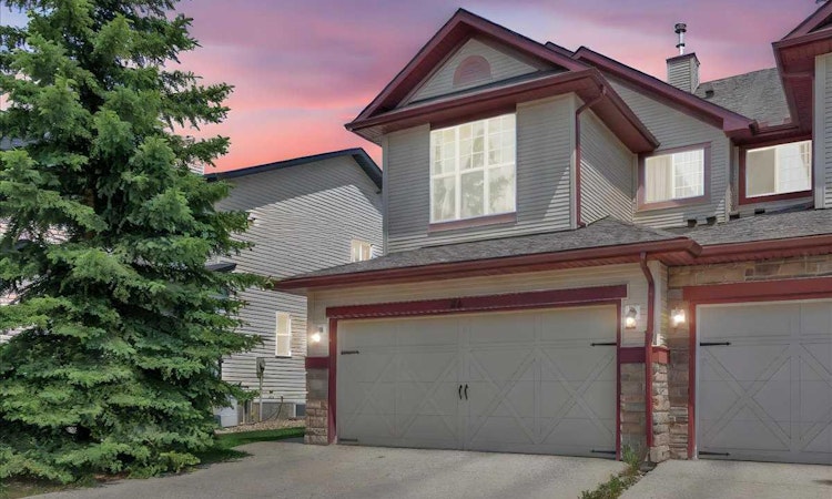 86 Silverado Range Heights SW