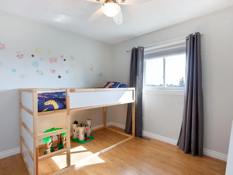 126 Elizabeth Way SE, Airdrie, AB, T4B 2H5 - 15