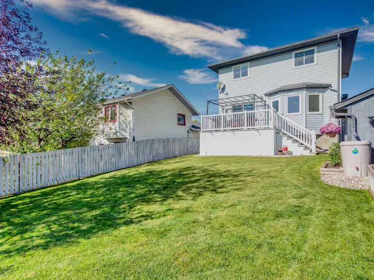 126 Elizabeth Way SE, Airdrie, AB, T4B 2H5 - 27