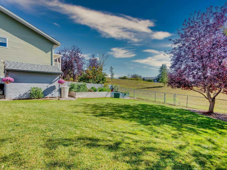 126 Elizabeth Way SE, Airdrie, AB, T4B 2H5 - 24