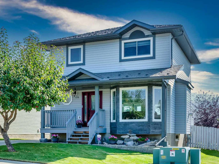 126 Elizabeth Way SE, Airdrie, AB, T4B 2H5