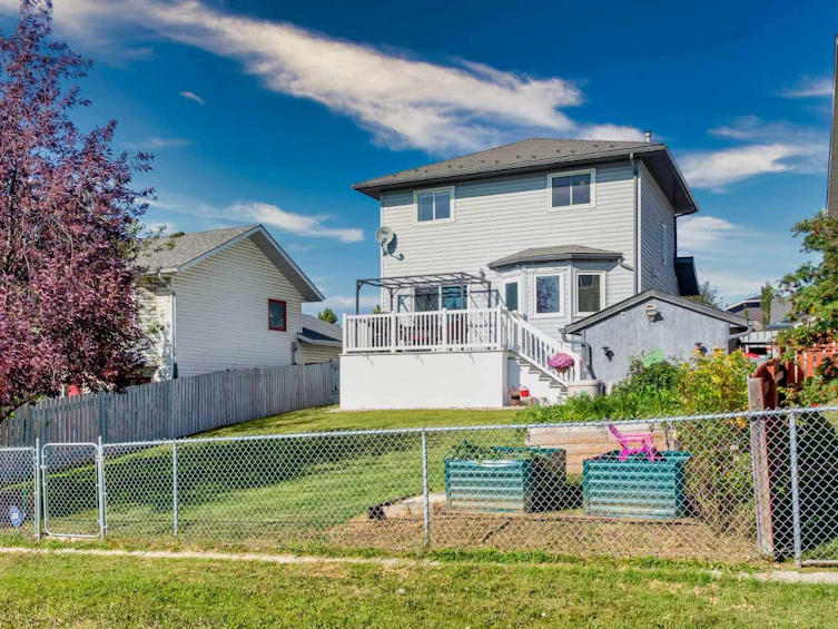 126 Elizabeth Way SE, Airdrie, AB, T4B 2H5 - 29