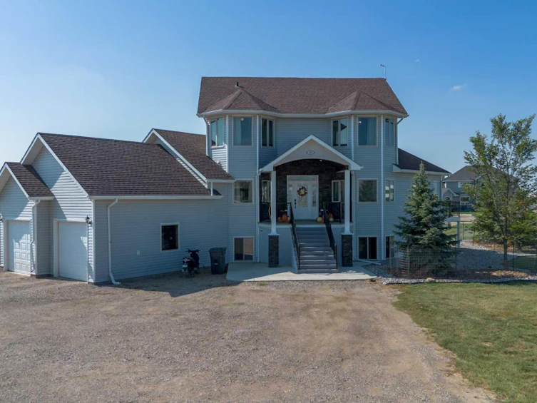406 Meadow Lark Drive, Lethbridge, AB, T1J 4R9