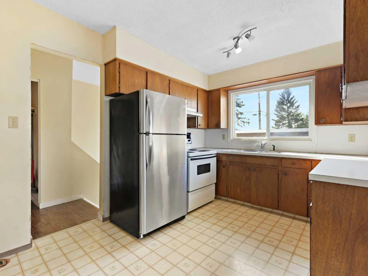 3734 37 Street SW, Calgary, AB, T3E 3C3 - 33