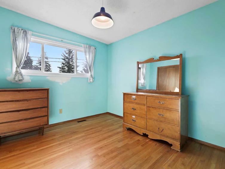 3734 37 Street SW, Calgary, AB, T3E 3C3 - 37