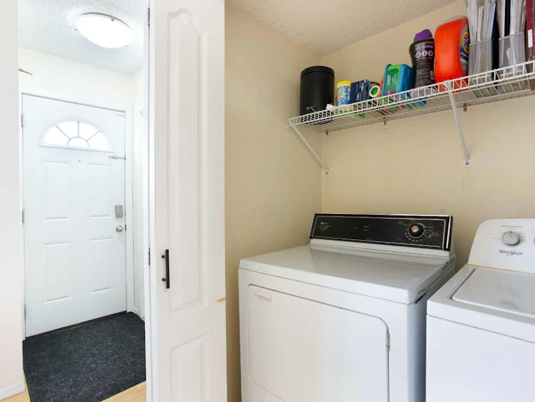 1522 35 Street SE, Calgary, AB, T2A 1B3 - 16