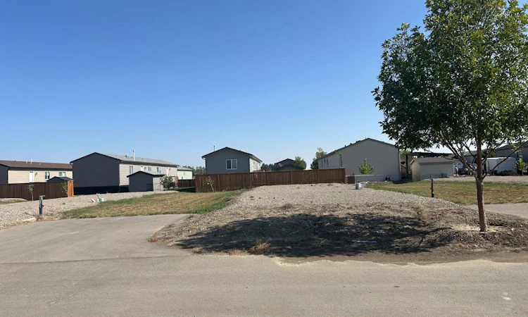 2048 Sunflower Crescent