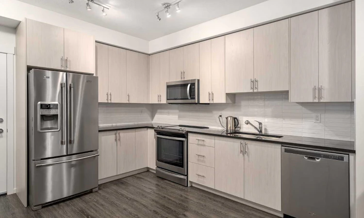 5201-151 Legacy Main Street SE
