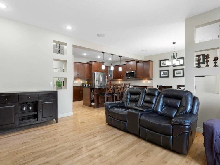22 Hillcrest Street SW, Airdrie, AB, T4B 0Y5 - 14