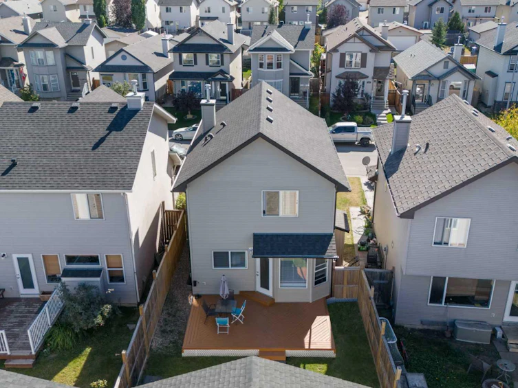 199 Cranberry Close SE, Calgary, AB, T3M 0B5 - 33