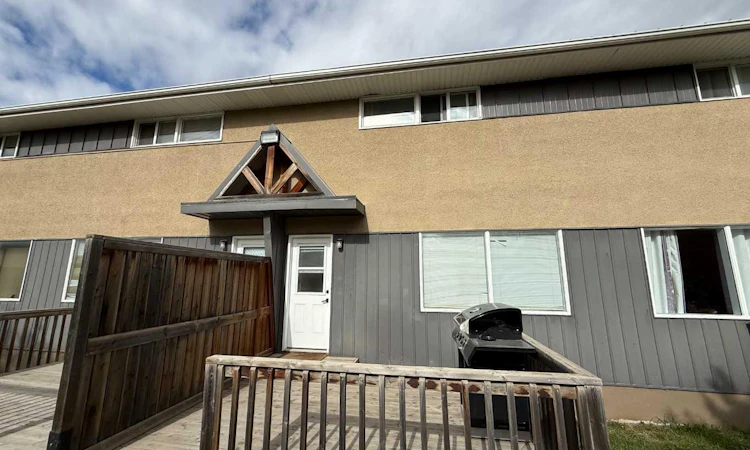 43-114 Hardisty Avenue