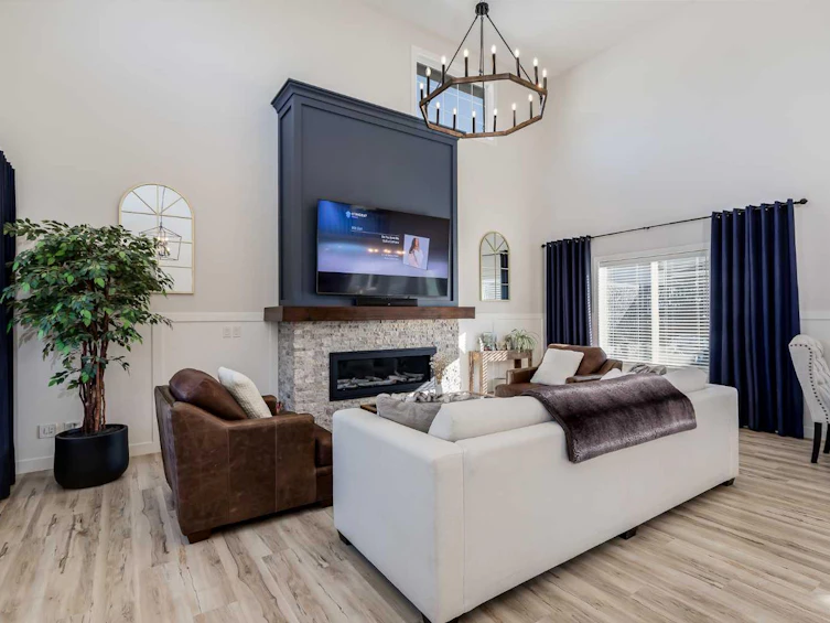 127 Canoe Place SW, Airdrie, AB, T4B 2L5 - 2