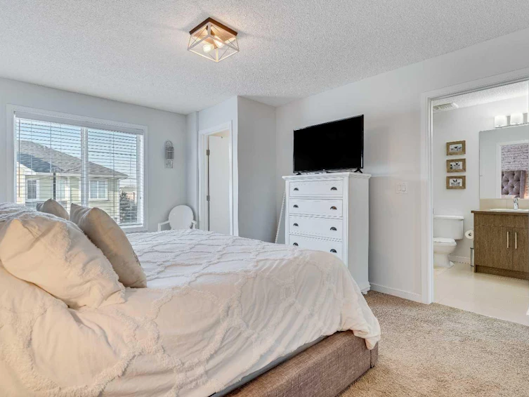 297 Mahogany Boulevard SE, Calgary, AB, T3M 2G6 - 26