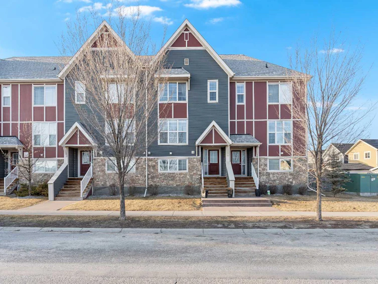 297 Mahogany Boulevard SE, Calgary, AB, T3M 2G6 - 2