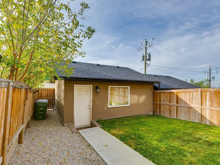 2817 & 2815 16 Avenue SE, Calgary, AB, T2A 0M7 - 3