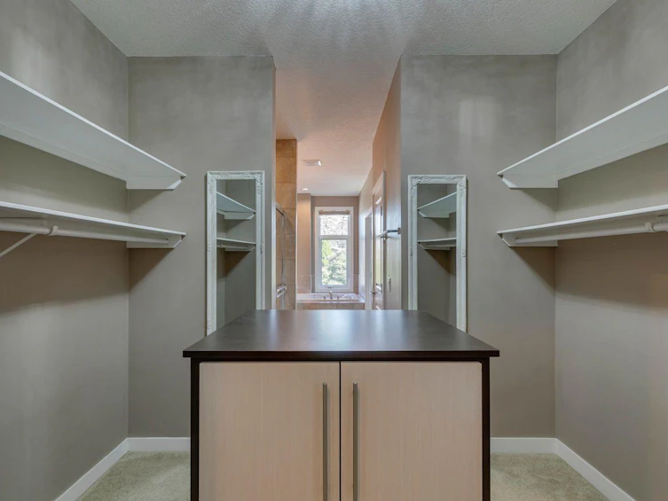 2817 & 2815 16 Avenue SE, Calgary, AB, T2A 0M7 - 27